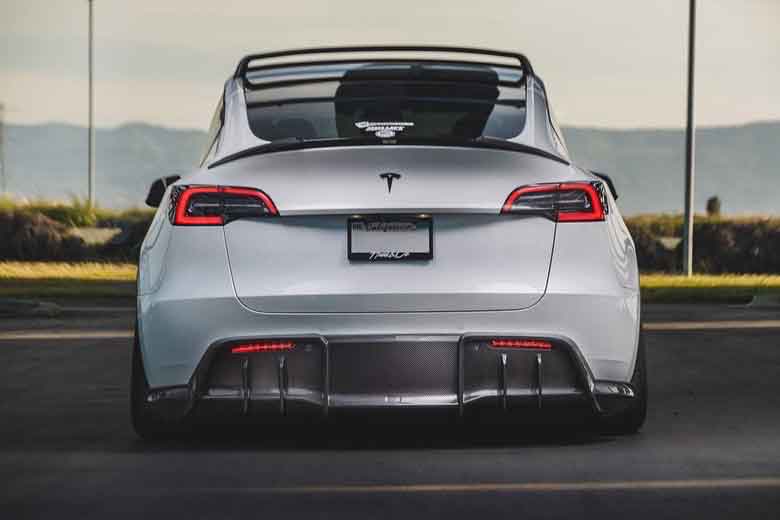 ADRO Tesla Model Y Premium Prepreg Carbon Fiber Spoiler – DSG Performance  Canada