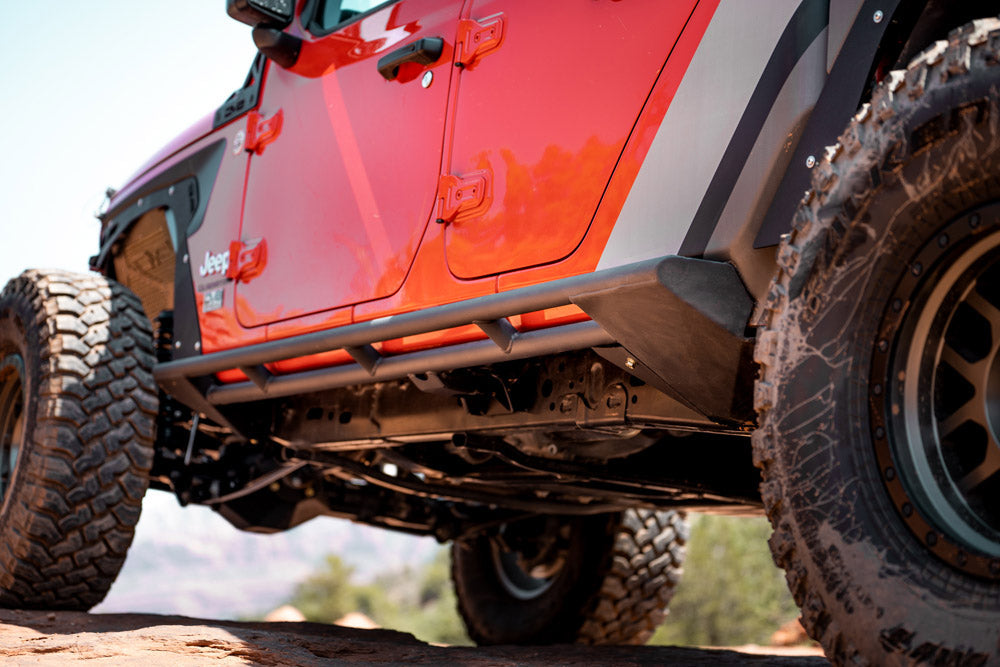 DV8 Offroad 20-22 Jeep Gladiator Bedside Sliders With Built in Skid Plates-dsg-performance-canada